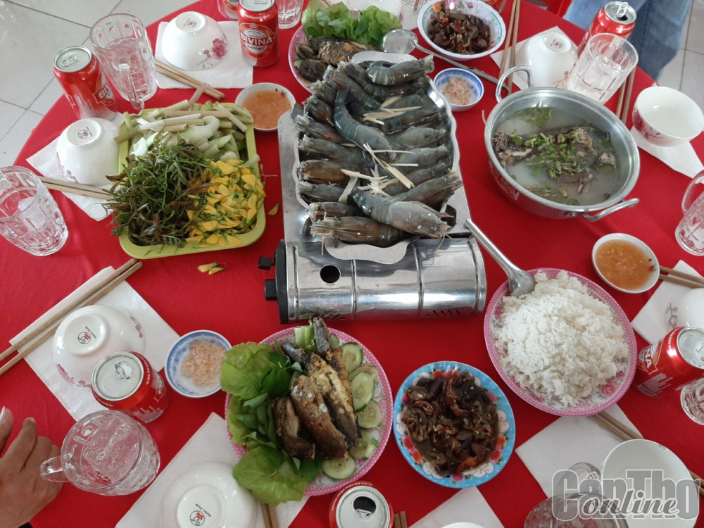 Lời khuyên ăn uống vui khỏe trong kỳ nghỉ lễ 1 1281c3a094