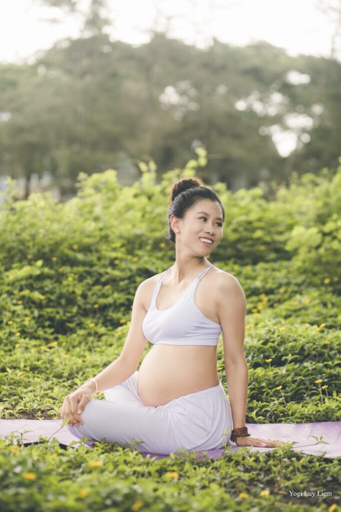 Miễn phí tập yoga cho mẹ bầu 1 2e09446f45