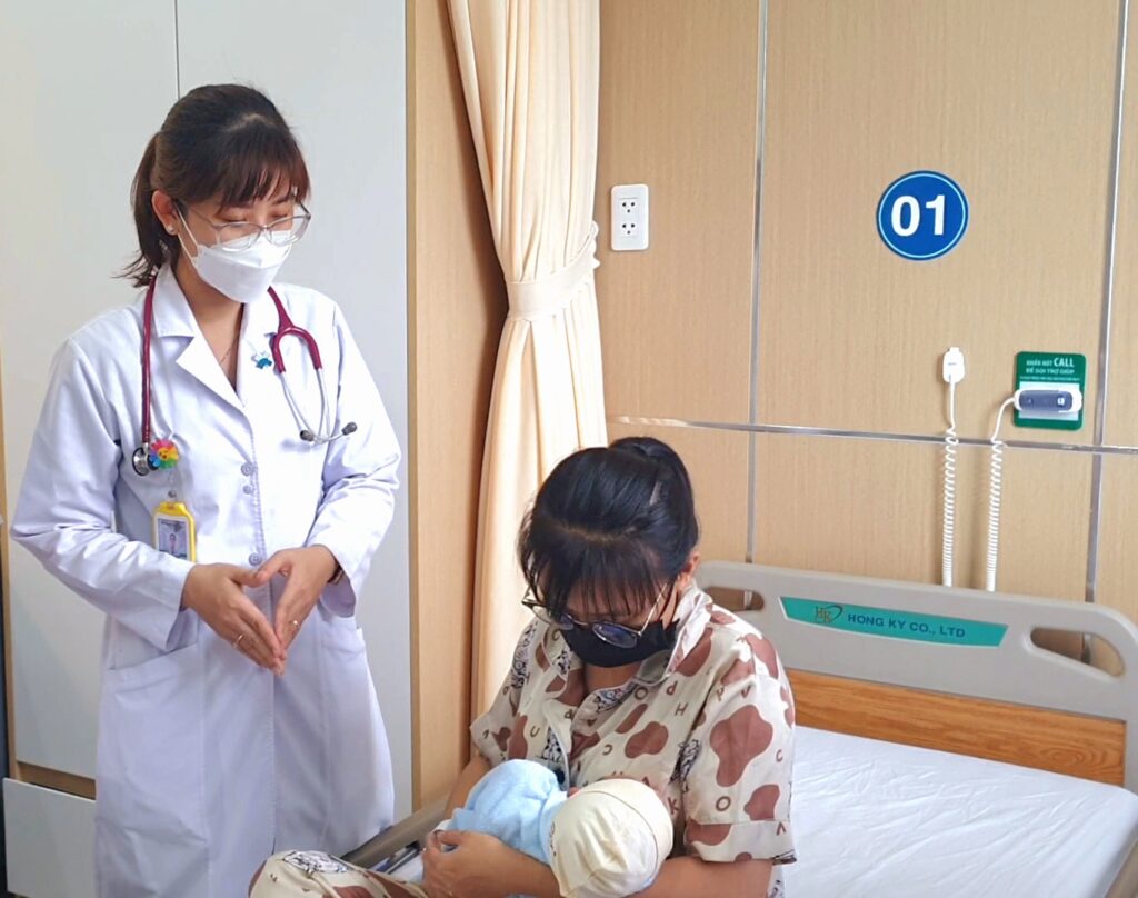 Cách cho trẻ sơ sinh bú sữa ngừa bệnh viêm ruột 1 d06f57c439