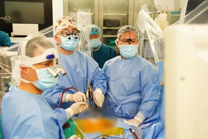 Phẫu thuật nội soi toàn bộ chữa bệnh tim bẩm sinh cho bệnh nhi 3 tuổi 2 9e58795e7f