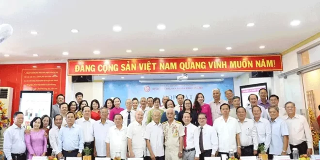Các bệnh viện ở TP Cần Thơ họp mặt kỷ niệm Ngày Thầy thuốc Việt Nam 2 1708690919