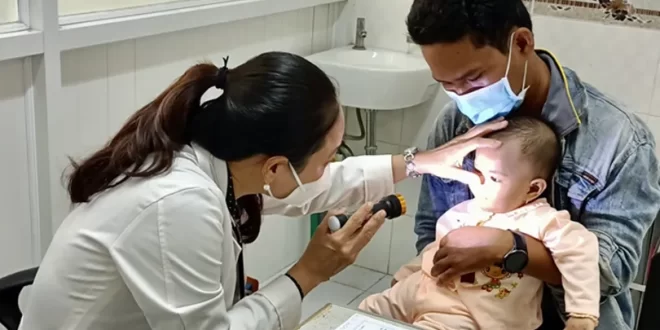 Nắng nóng, trẻ bị bệnh tăng 2 1710027252